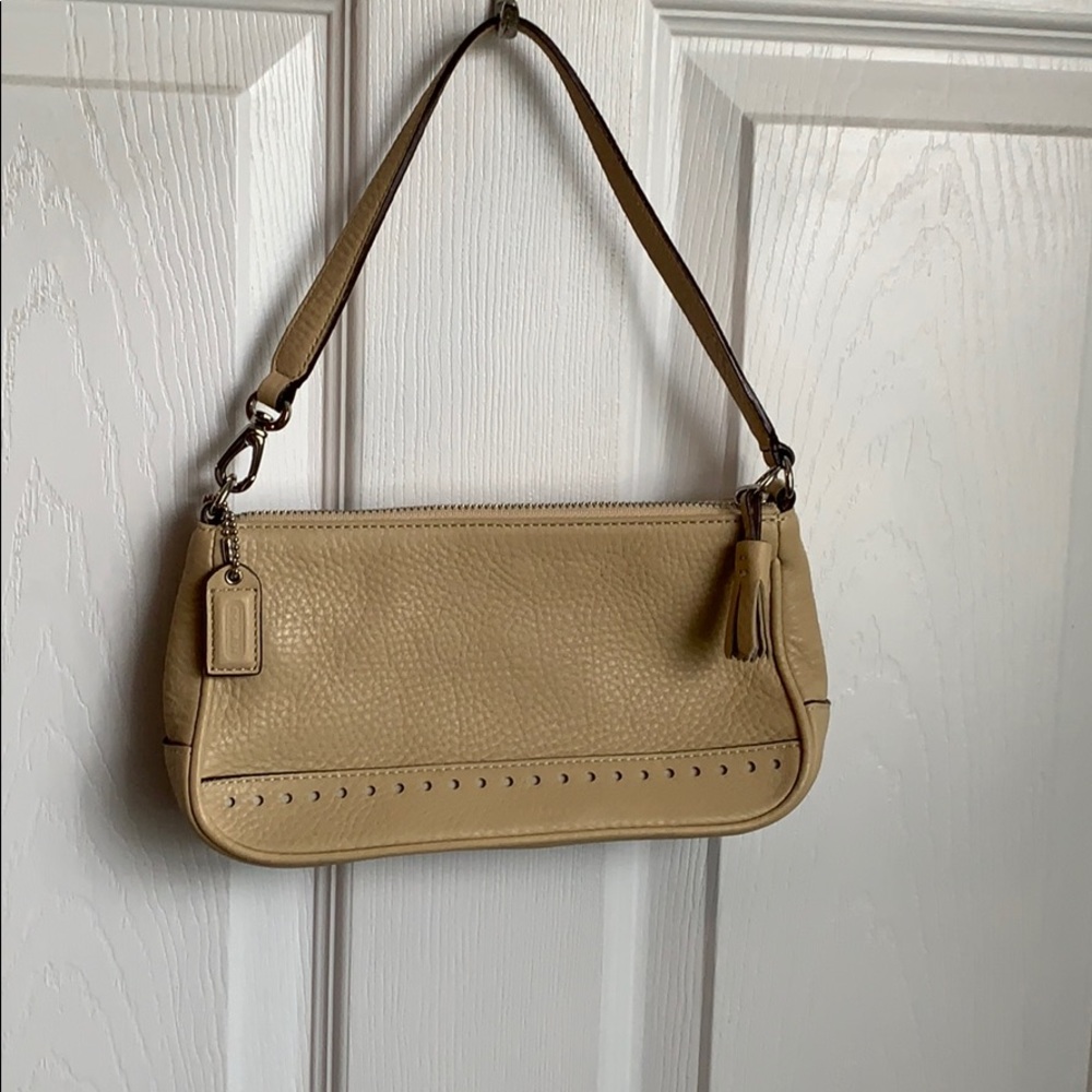 Coach small shoulder purse or convert to wristlet